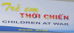 Die
                              Sonderausstellung "Kinder im
                              Krieg", das Logo