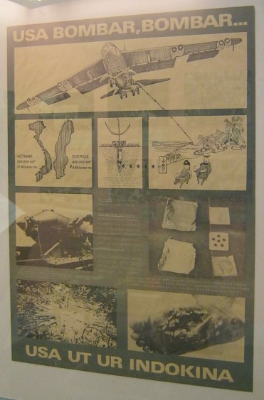 Schwedisches Plakat gegen
                              "US"-Bomber in Indochina, Zoom
