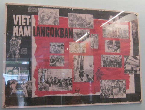 Ungarn: Poster zum
                                  Untersuchungskomitee gegen
                                  "US"-Kriegsverbrechen in
                                  Vietnam, herausgegeben von Ungarn, mit
                                  der Unterst�tzung des vietnamesischen
                                  Volkes gegen die
                                  "US"-Aggression