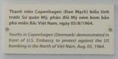 D�nemark:
                            Jugenddemonstration gegen den Vietnamkrieg
                            in Kopenhagen, 5. August 1970, Text