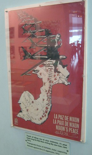 Das Plakat gegen die Bomben von Nixon
                              auf Vietnam, Laos und Kambodscha 02