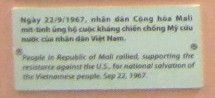 Mali: Demonstration
                            gegen den Vietnamkrieg, Text