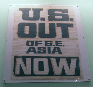 Australisches
                                      Plakat "USA raus aus
                                      S�dostasien JETZT"