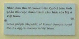 Demonstration gegen den
                            Vietnamkrieg in Seoul, Text