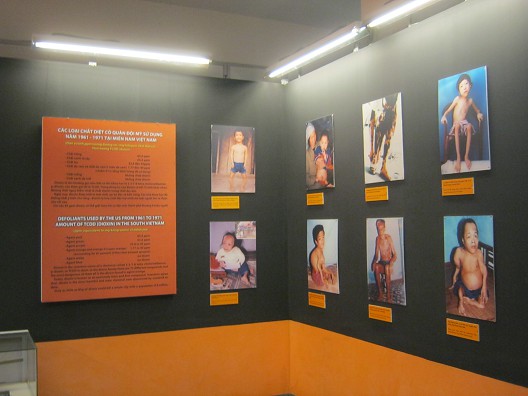 Fotogalerie mit
                              Agent-Orange-Opfern aus Vietnam