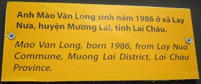 Agent-Orange-Opfer
                              Mao Van Long, Text: Mao Van Long, geboren
                              1986, aus der Gemeinde Lay Nua, Distrikt
                              Muon Lai, Provinz Lai Chau.