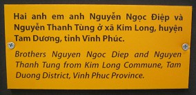 Agent-Orange-Opfer, die Br�der
                              Nguyen Ngoc Diep und Nguyen Thanh Tung,
                              Text: Die Br�der Nguyen Ngoc Diep und
                              Nguyen Thanh Tung aus der Gemeinde Kim
                              Long, Distrikt Tam Duong, Provinz Vinh
                              Phuc