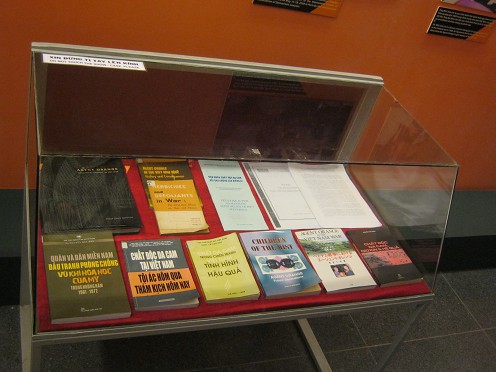 B�chersammlung zum
                              Vietnamkrieg und Agent Orange