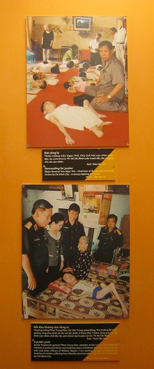 Zwei
                              Agent-Orange-Opfer