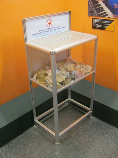 Vitrine f�r Spenden