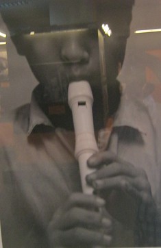 Agent-Orange-Opfer Nguyen
                                          Hoang Phue ohne Augen: Nguyen
                                          Hoang Phue, 13 Jahre alt, ein
                                          virtuoser Blockfl�tenspieler,
                                          wurde ohne Augen geboren.