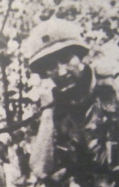 Hauptmann Ernest Medina,
                                          Massaker von My Lai