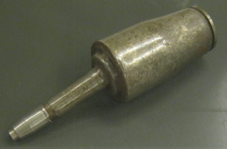 Anti-Panzerbombe
                                  MK20-MOD2: Die Antipanzerbombe ist f�r
                                  taktischen Gebrauch hergestellt, gegen
                                  Ziele wie Panzer und gepanzerte
                                  Fahrzeuge, geparkte Flugzeuge,
                                  Artillerielager, Raketenlager,
                                  Treibstofflager und Personen.