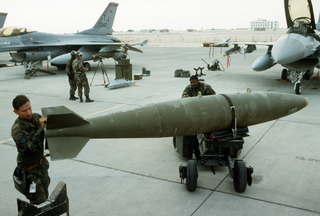 Die
                                      "US"-Laserbombe Mark 84
                                      (MK-84)
