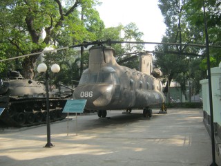 NATO-Helikopter CH47
                                  "Chinook"
                                  ("K�nigslachs")